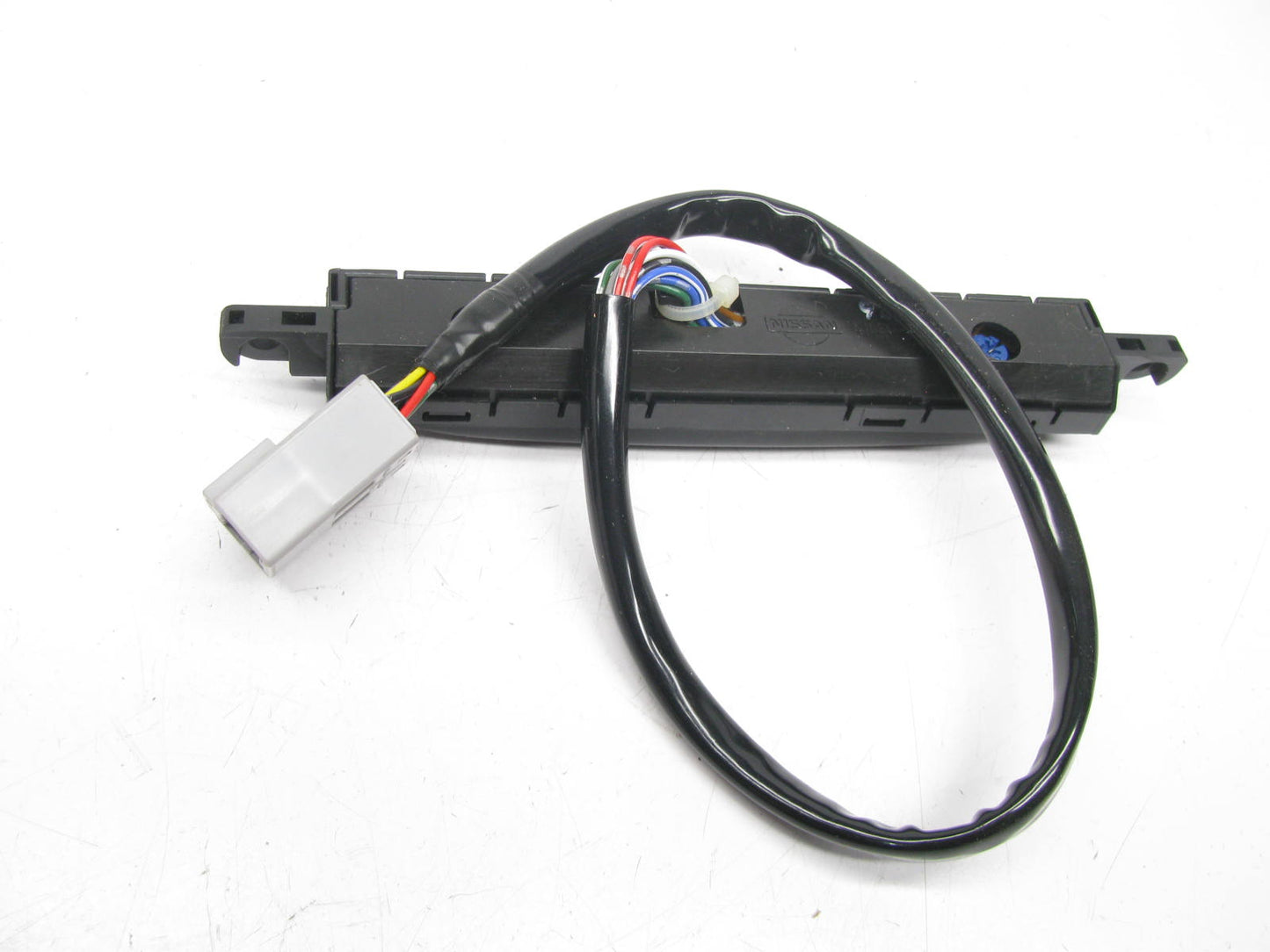 NEW - OEM 253B0-2W600  IVS Communication Switch For 98-01 Nissan Pathfinder, QX4