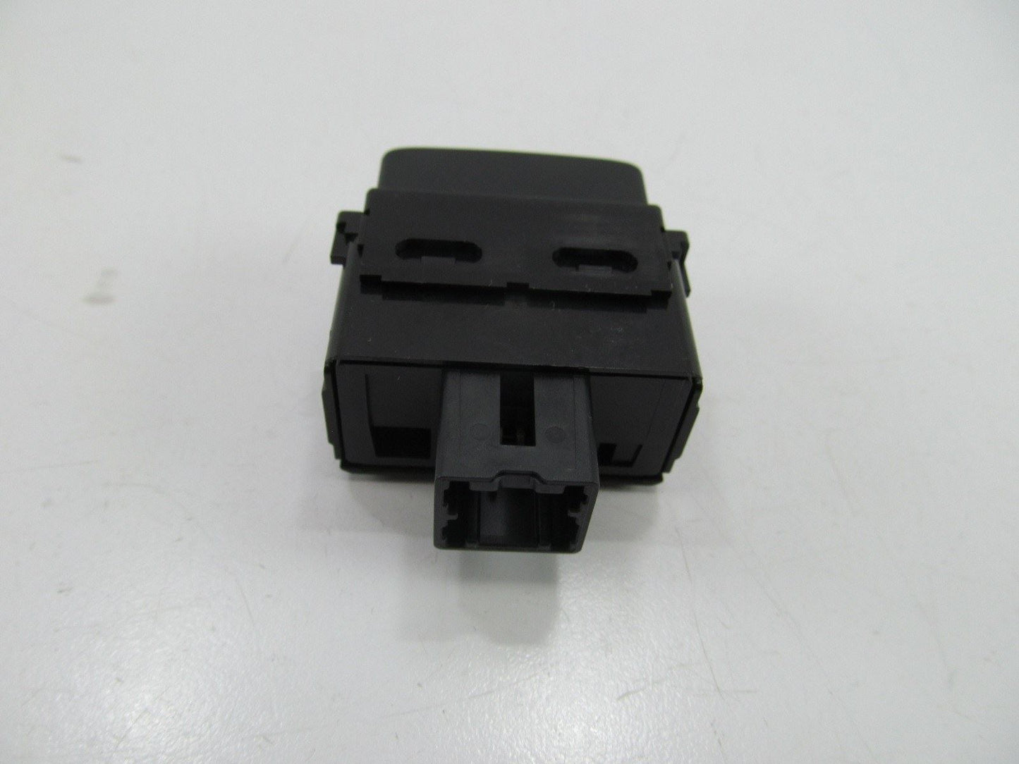 NEW Rear Back Glass Window Switch For 2009-2015 Nissan Titan (w/o Sunroof ONLY)