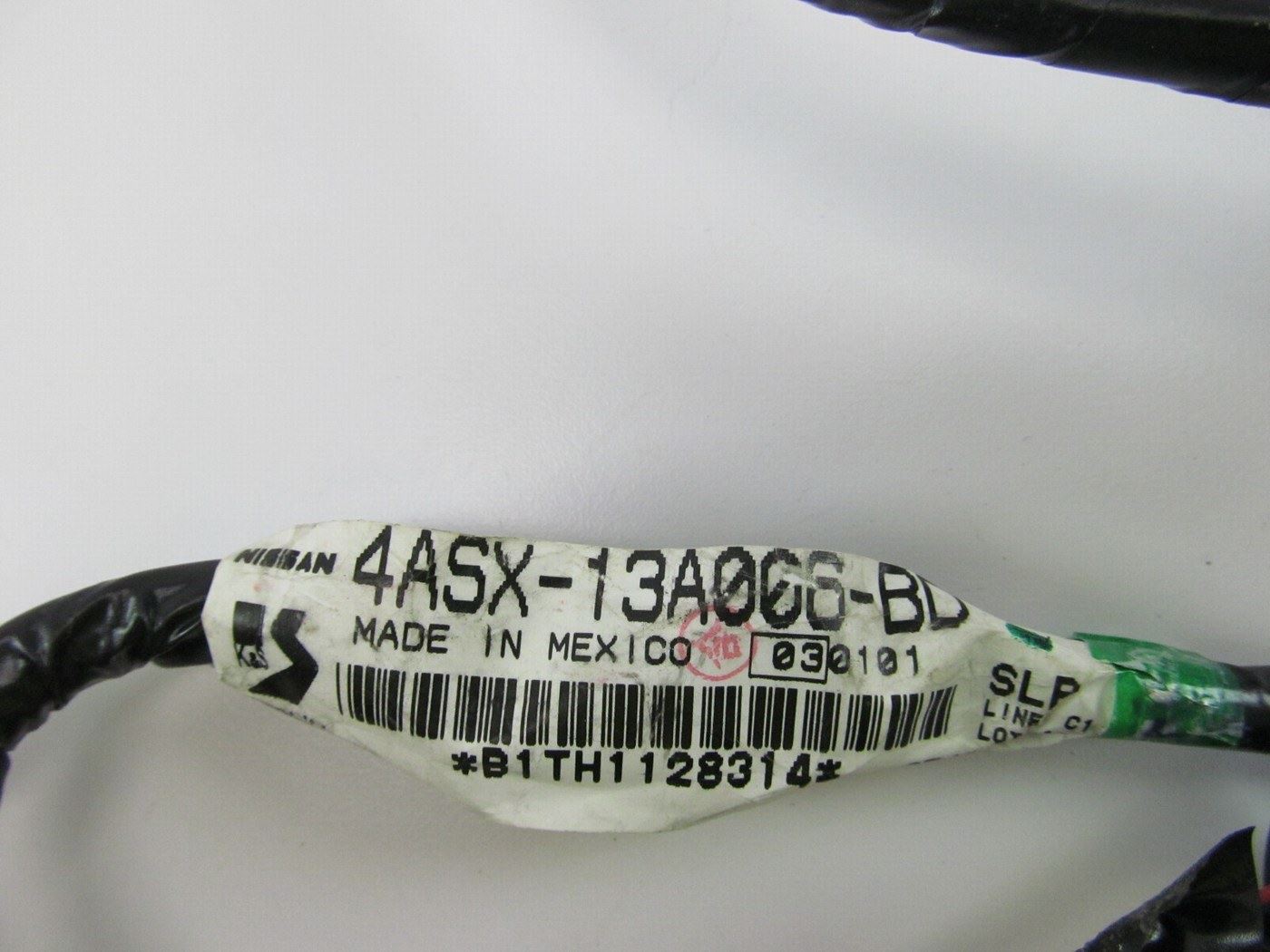 NEW - OEM 26242-7S600 License Plate / Headlamp Harness