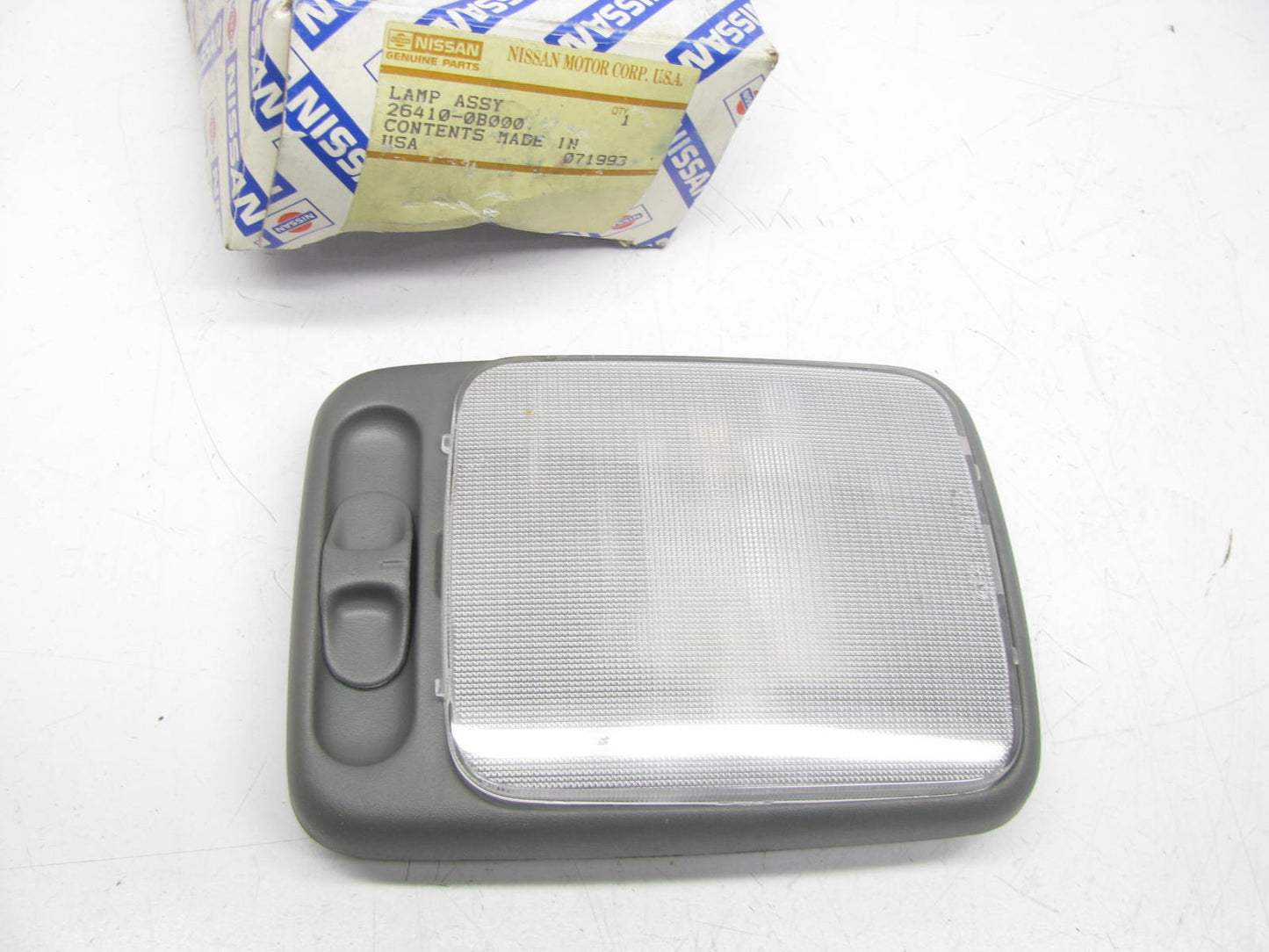 NEW - OEM 26410-0B000 Interior Dome Light Lamp For 1993-1996 Nissan Quest
