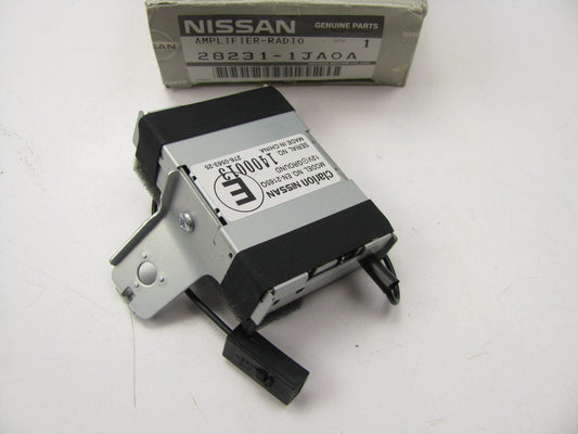 NEW GENUINE Antenna Amplifier Module OEM For 11-12 Nissan Quest 282311JA0A