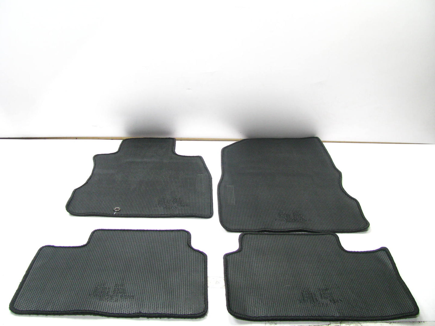 NEW 3N3E2-93010 FRONT & REAR Floor Carpet Mats BLACK OEM For 18-19 Nissan Micra