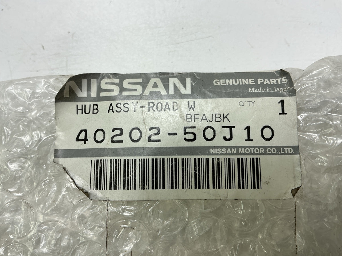(2) NEW GENUINE Front Wheel Hubs OEM For 1993-1997 Nissan Altima 40202-50J10
