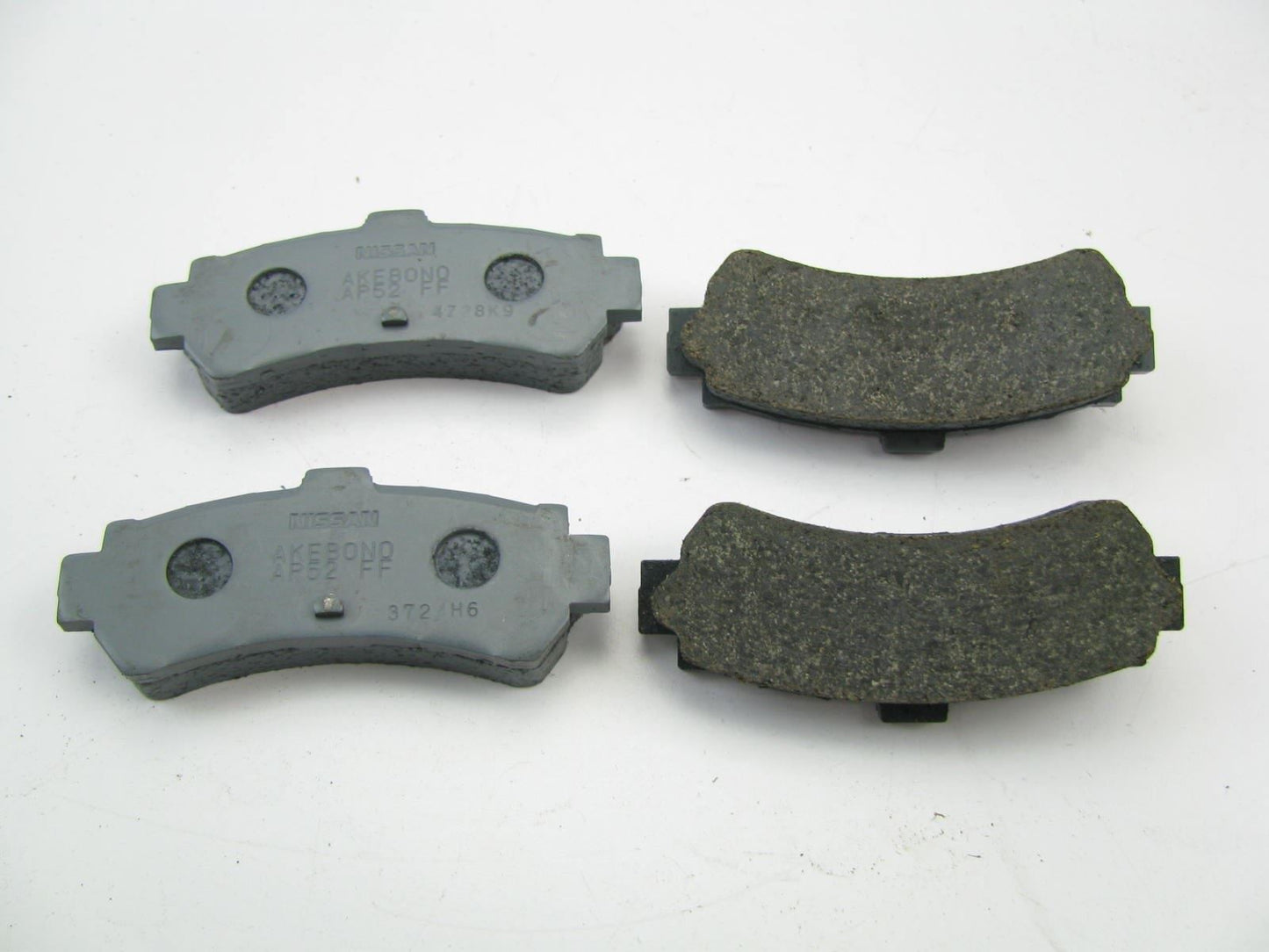 New Genuine REAR Disc Brake Pads OEM For Nissan 44060-0M890