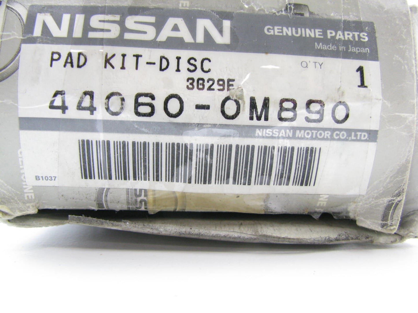 New Genuine REAR Disc Brake Pads OEM For Nissan 44060-0M890