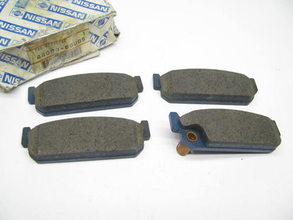 NEW GENUINE 44060-66U85 REAR Disc Brake Pads OEM For 90-95 Infiniti Q45