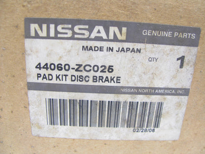NEW GENUINE REAR Disc Brake Pads OEM For 2005-14 Nissan Titan, Armada 44060ZC025