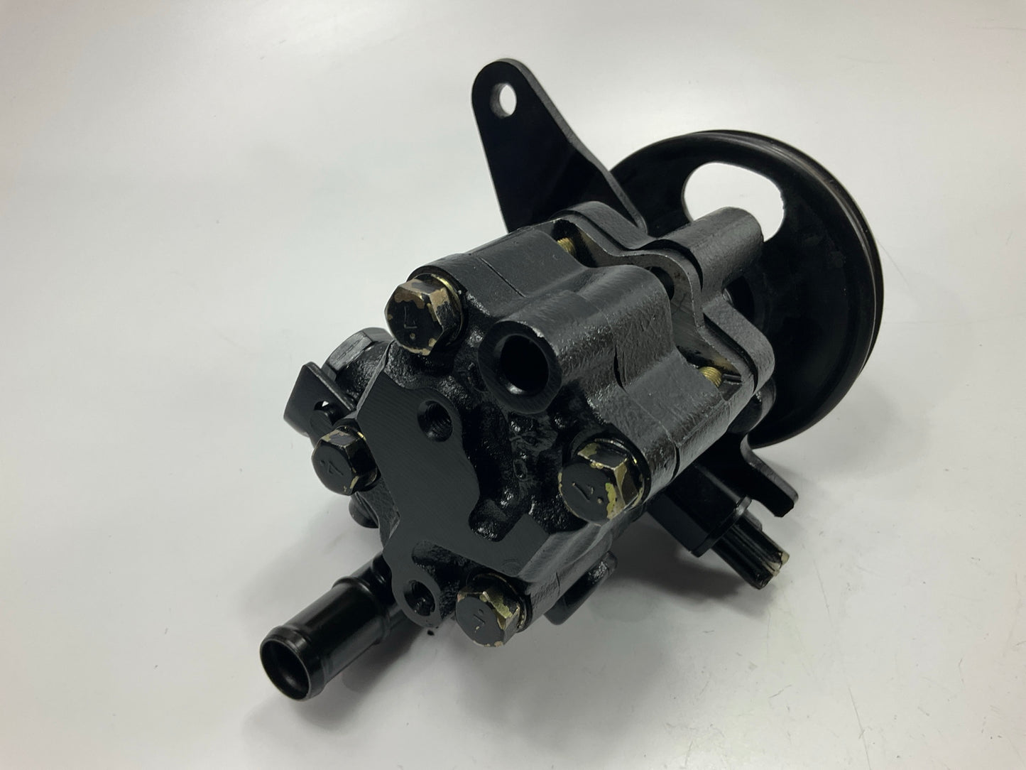 NOS 4911040P00 Power Steering Pump OEM For 1996 Nissan 300zx Z32