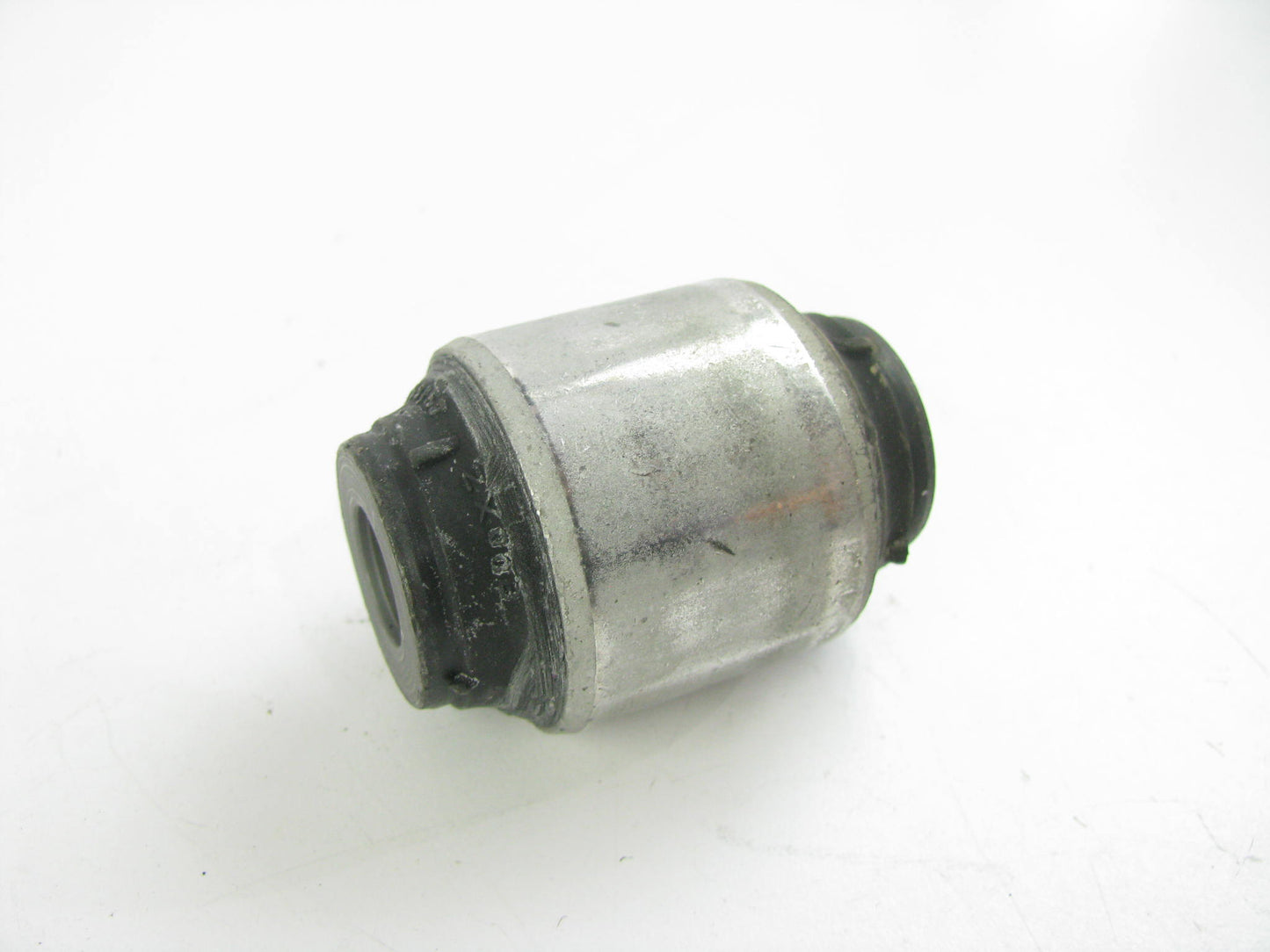 OEM Rear Knuckle Radius Bushing 55157-ZX00B For 2010-2012 Altima