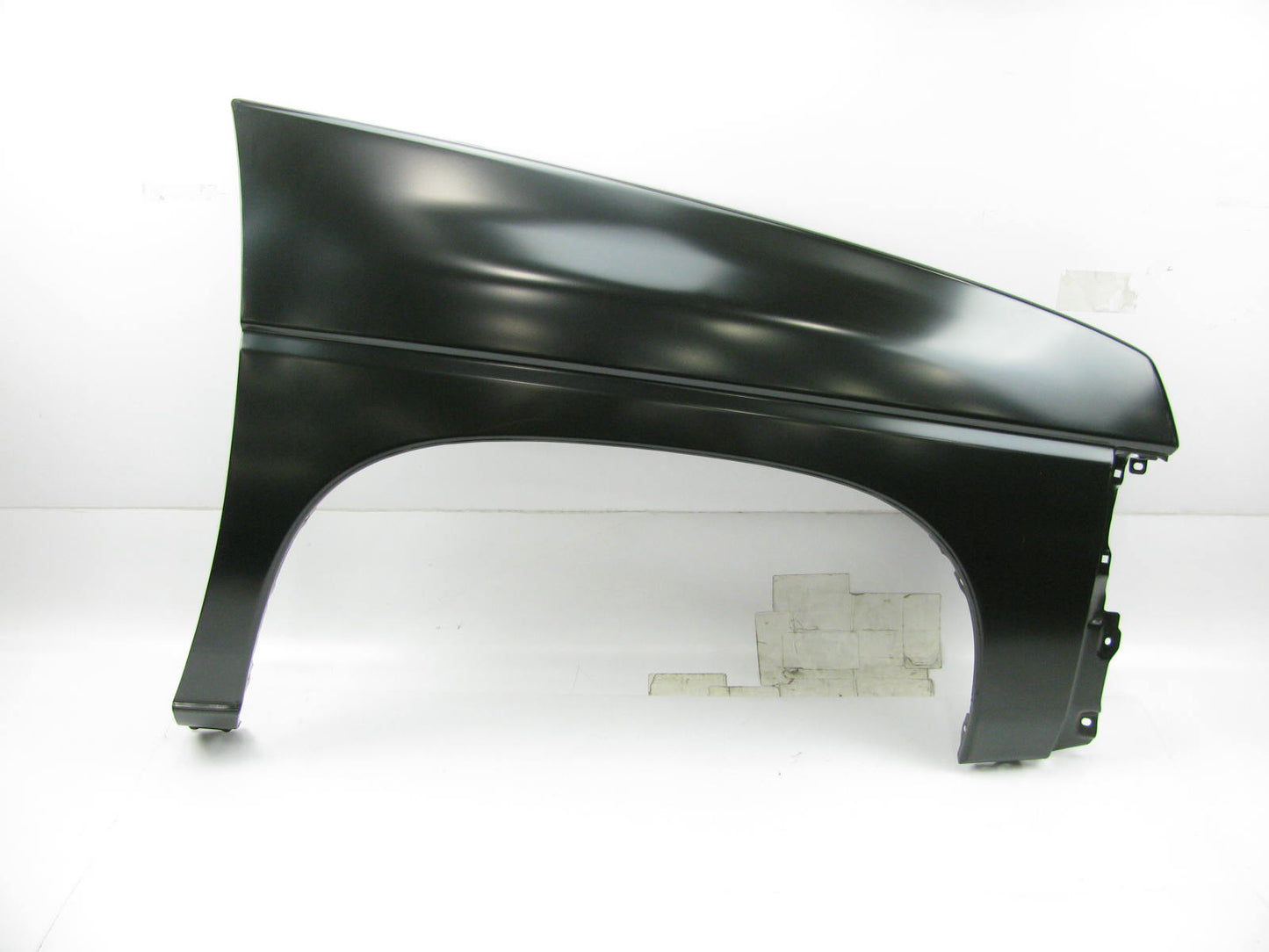 NEW GENUINE FRONT RIGHT Fender OEM For 1986-88 Nissan D21 Hardbody Pickup Truck