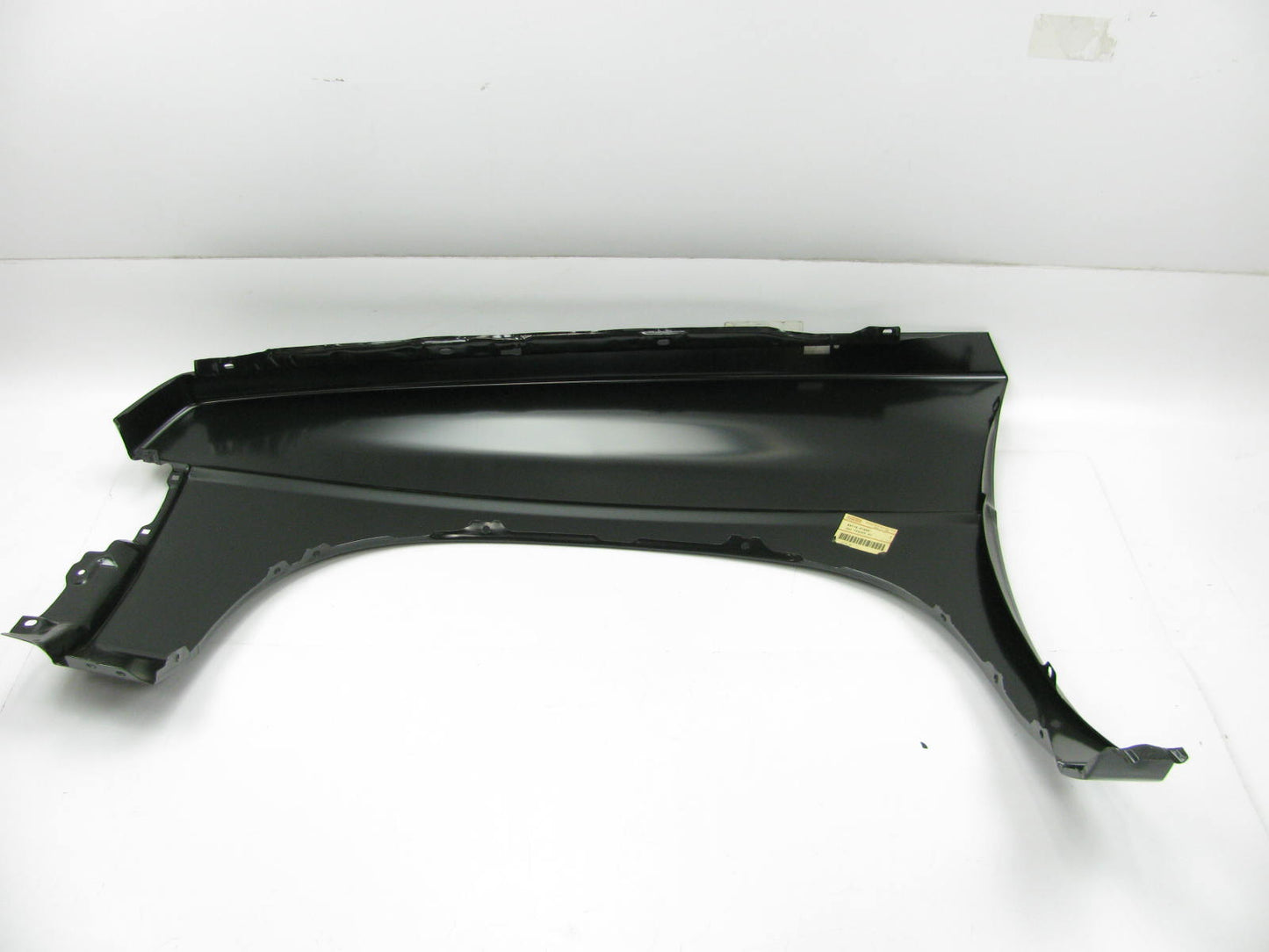 NEW GENUINE FRONT RIGHT Fender OEM For 1986-88 Nissan D21 Hardbody Pickup Truck