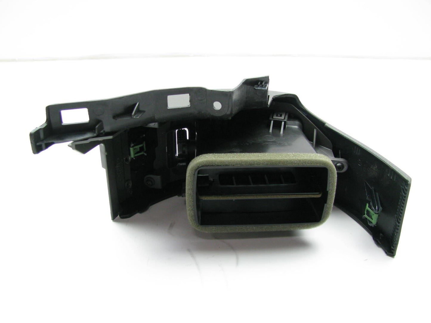 NEW Passengers Right Side A/C Air Vent Outlet Trim Panel For 2005-11 Pathfinder