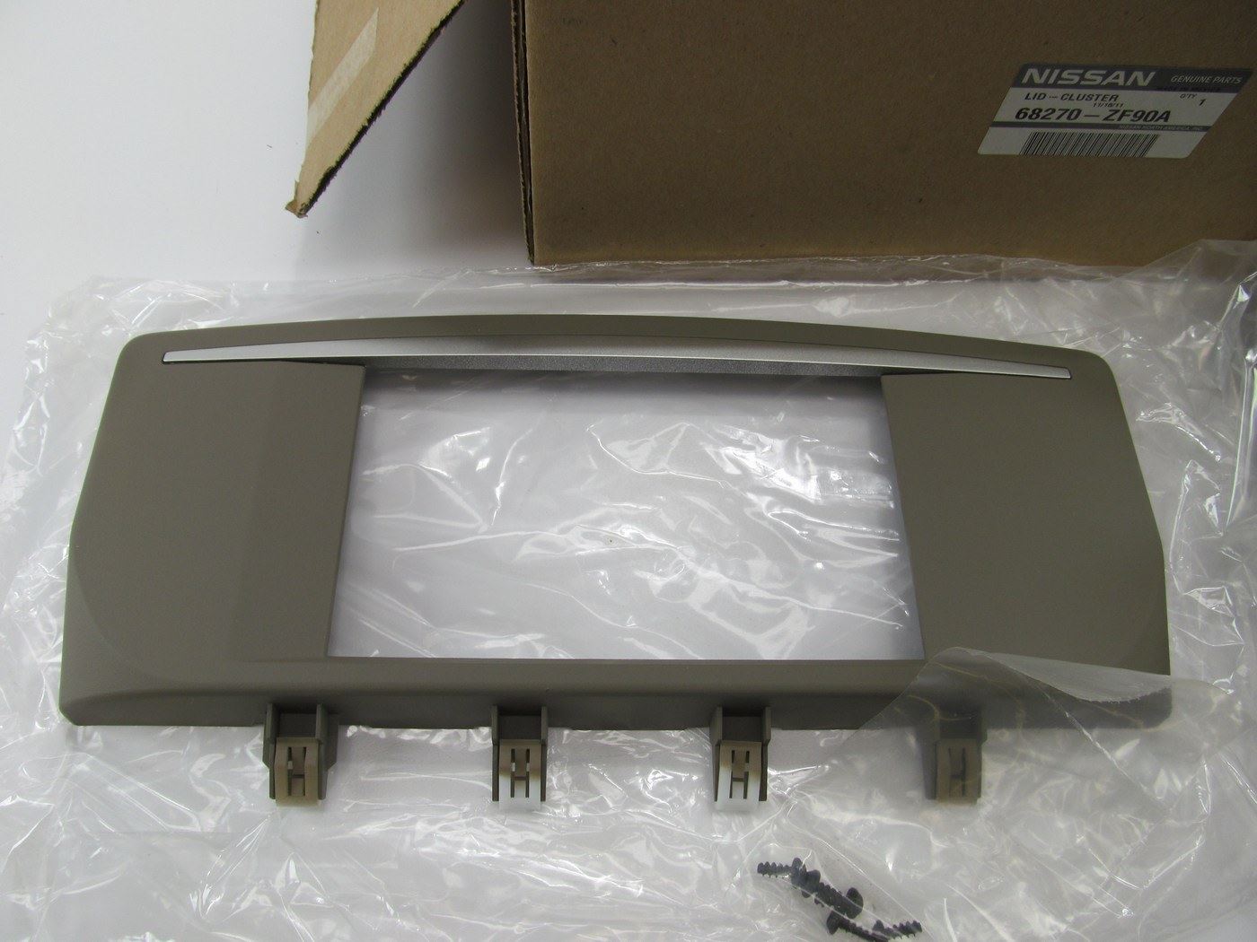 Dashboard Instrument Panel Housing Bezel Lid Trim For 2007-2009 Nissan Quest