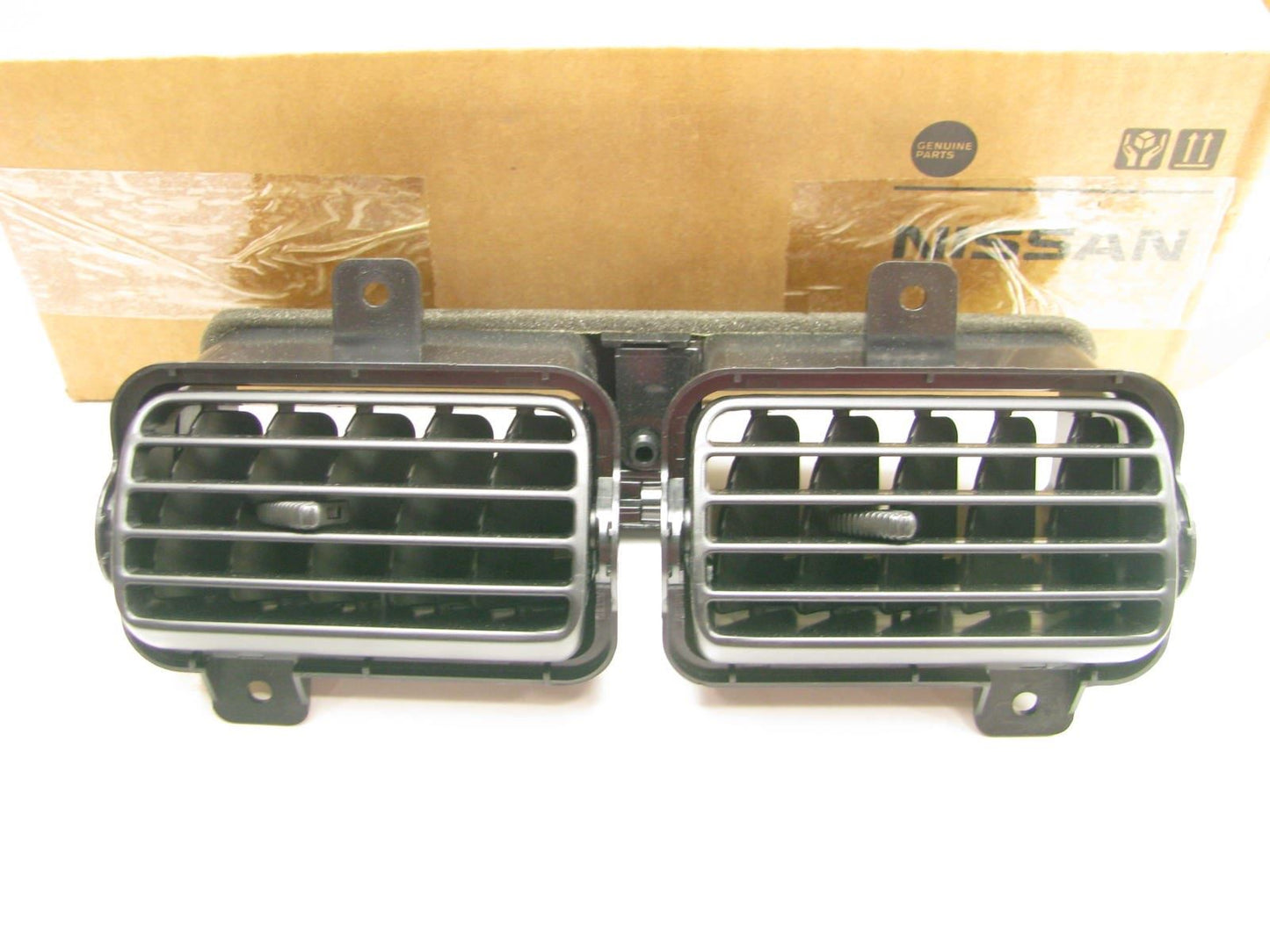 NEW Center A/C Heat Air Vent Grille Ducts GRAY OEM For 95-98 200SX, 95-99 Sentra