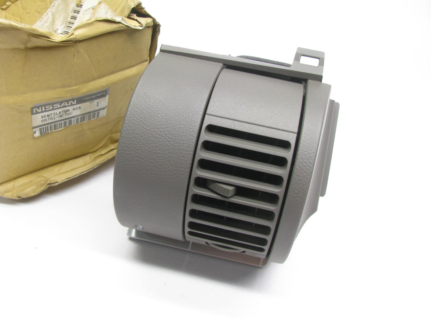 OEM HVAC Dash Ventilator 68761-AC70C For 2004-2007 Infiniti G35