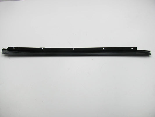 NEW GENUINE Right Passengers Side Windshield Reveal Moulding For 1993-1998 Quest