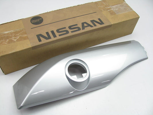 NEW GENUINE Rear Right Passengers Roof Rack Moulding Cap OEM For 2006-07 Murano