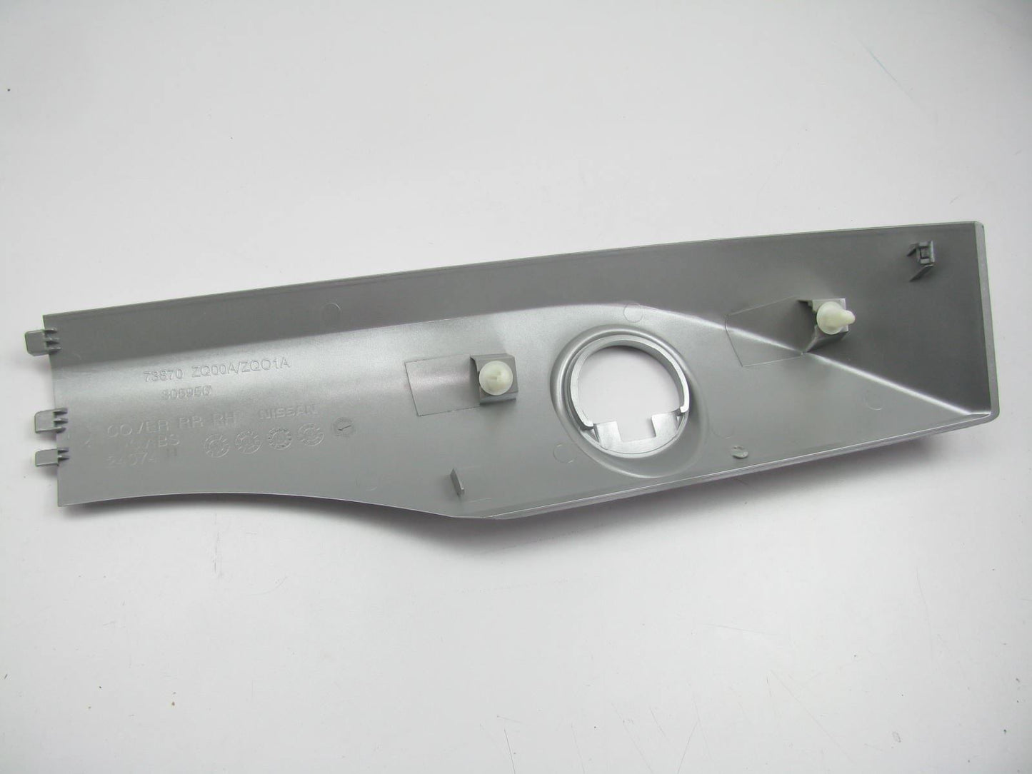 NEW GENUINE Rear Right Passengers Roof Rack Moulding Cap OEM For 2006-07 Murano