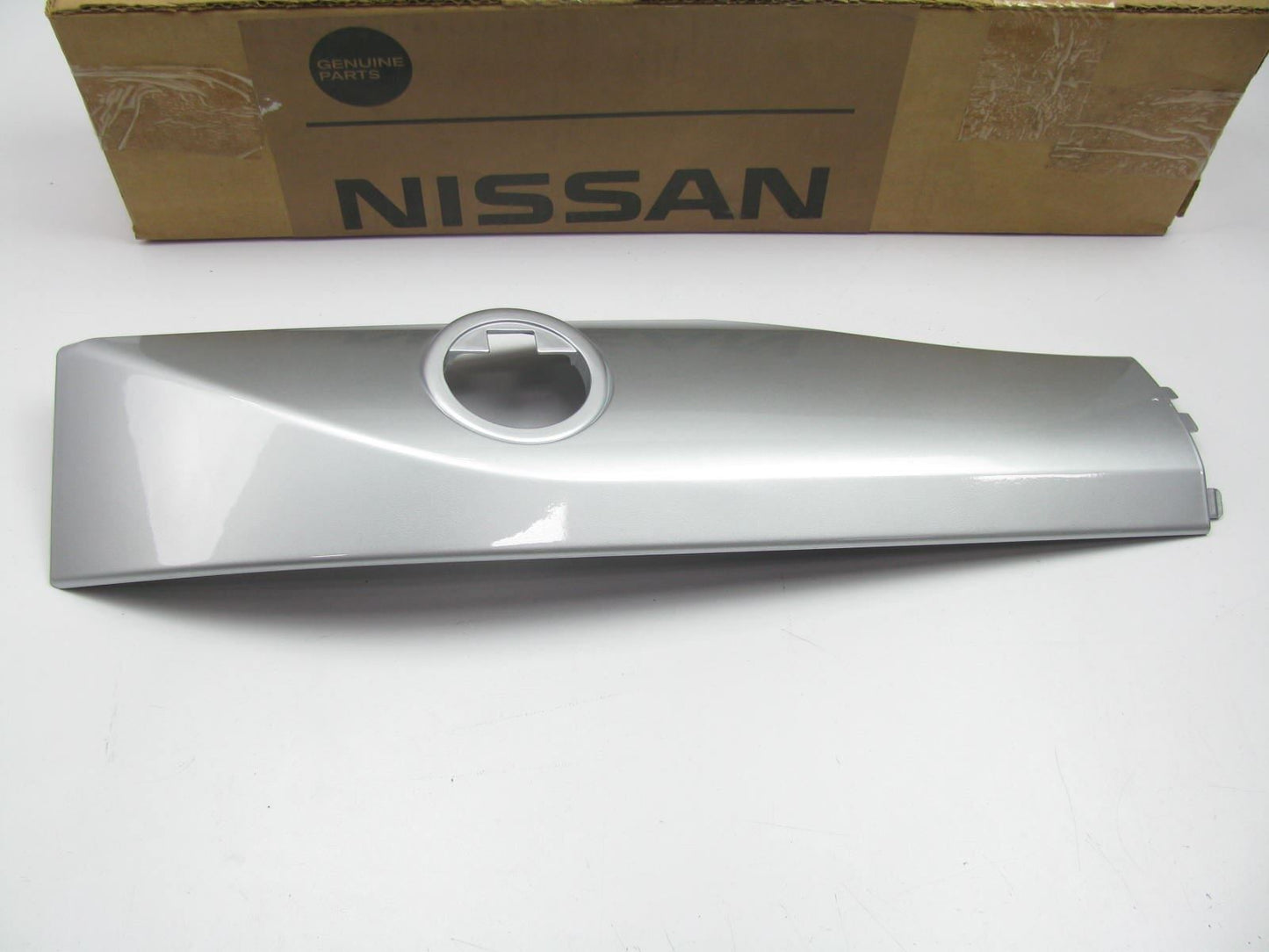 NEW GENUINE Roof Rack Rail Rear Left Driver Side Moulding Cover For 06-07 Murano