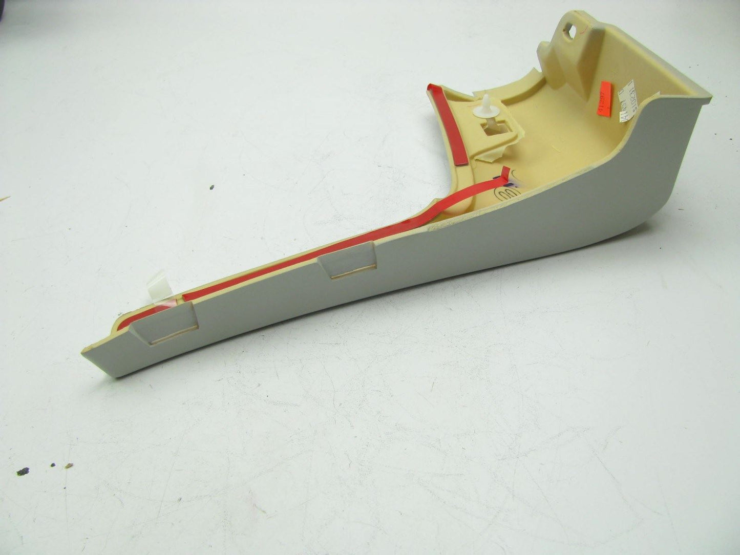 NEW REAR LEFT White Rocker Panel Moulding Mud Guard OEM For 1993-1997 Altima