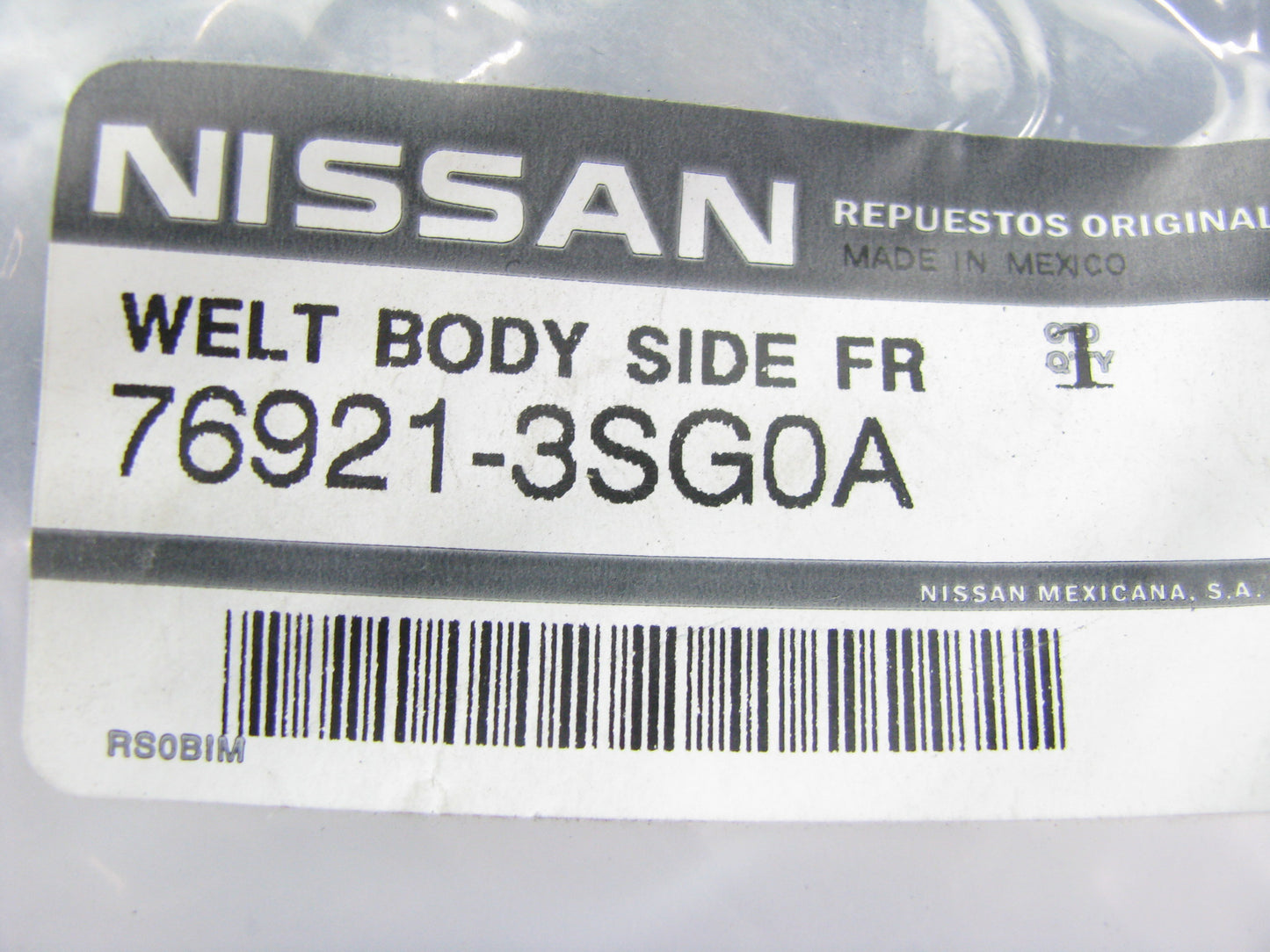 New Genuine OEM Front Right Door Weather Strip Seal For 2013-2019 Nissan Sentra