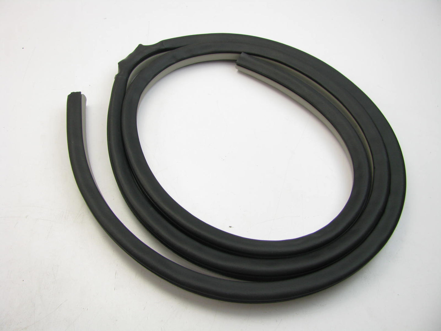 New Front Left BODY SIDE Window Weather Strip Seal OEM For 02-04 Nissan Altima