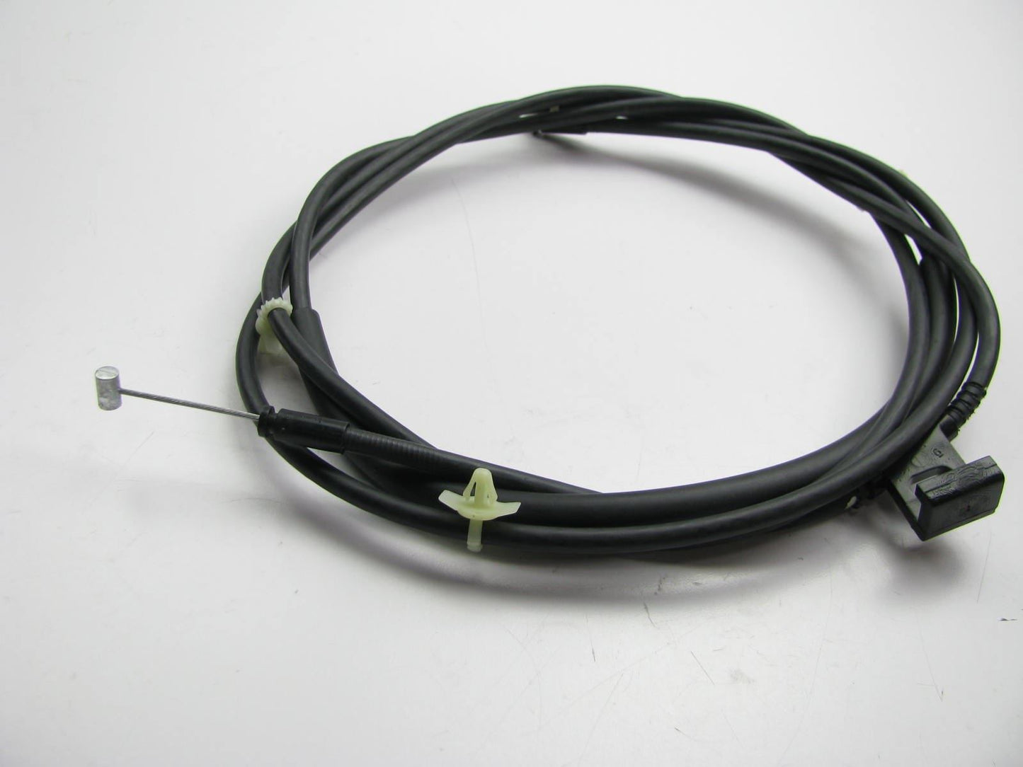 New Genuine Fuel Gas Door Release Cable For 1993-1996 Nissan Quest 788220B000
