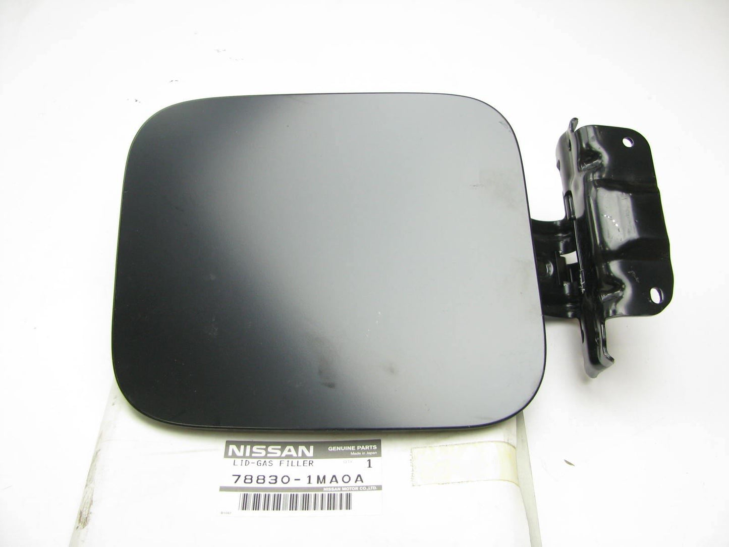 NEW GENUINE Fuel Gas Filler Door Cover OEM For 2011 Infiniti M37, M56 788301MA0A