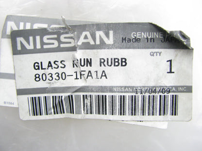 New OEM Front Right Window Glass Run Down Channel Weatherstrip Seal 2009-10 Cube