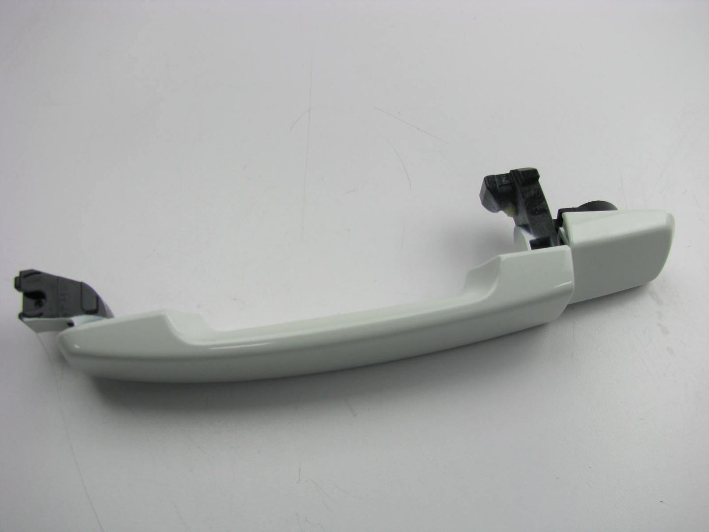 New OEM Rear Right Outside Sliding Door Handle WHITE For 04-07 Quest 806065Z056