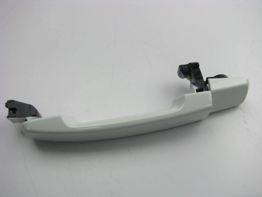 New OEM Rear Right Outside Sliding Door Handle WHITE For 04-07 Quest 806065Z056