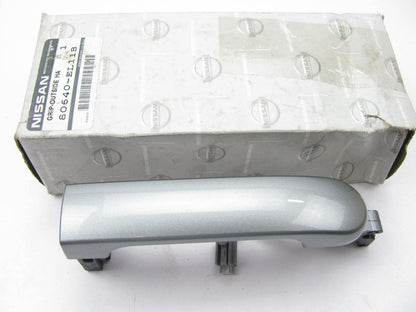 NEW FRONT RIGHT Exterior Door Handle OEM For 2007-12 NIssan Versa MAGNETIC GRAY