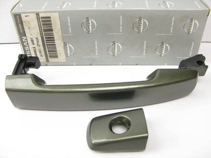 NEW GENUINE FRONT LEFT Exterior Door Handle OEM For Nissan CANTEEN 806B1ZP60A