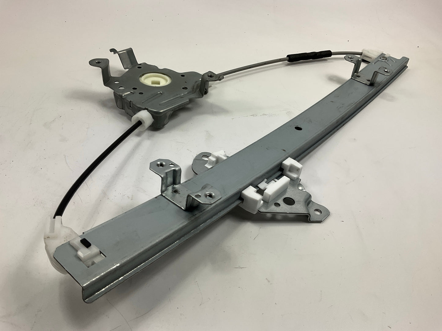 NEW OEM Front Right Window Regulator For 2007-2012 Nissan Versa 80720-ED00B