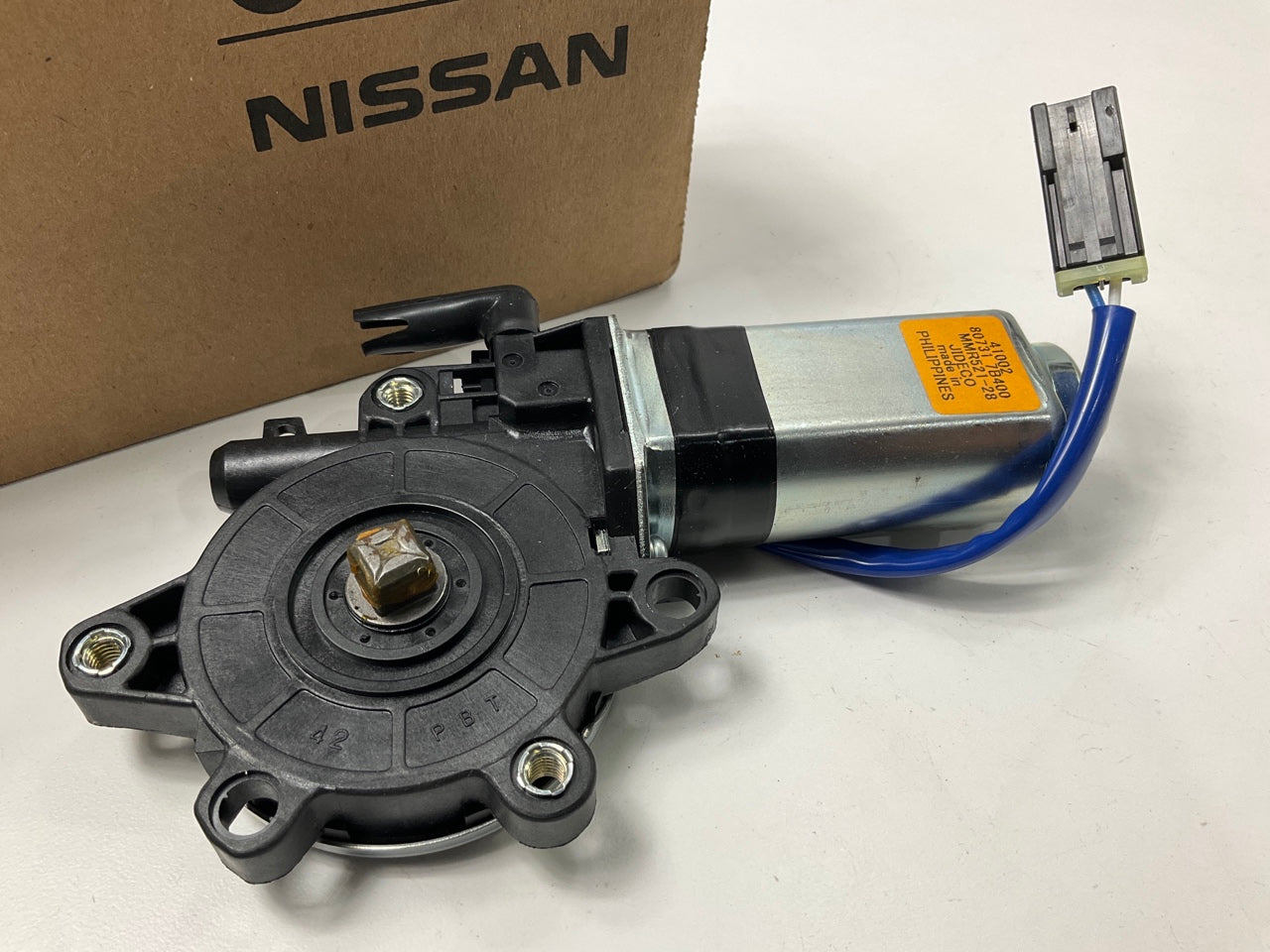 NEW GENUINE OEM For Nissan 807317B405 Power Window Motor