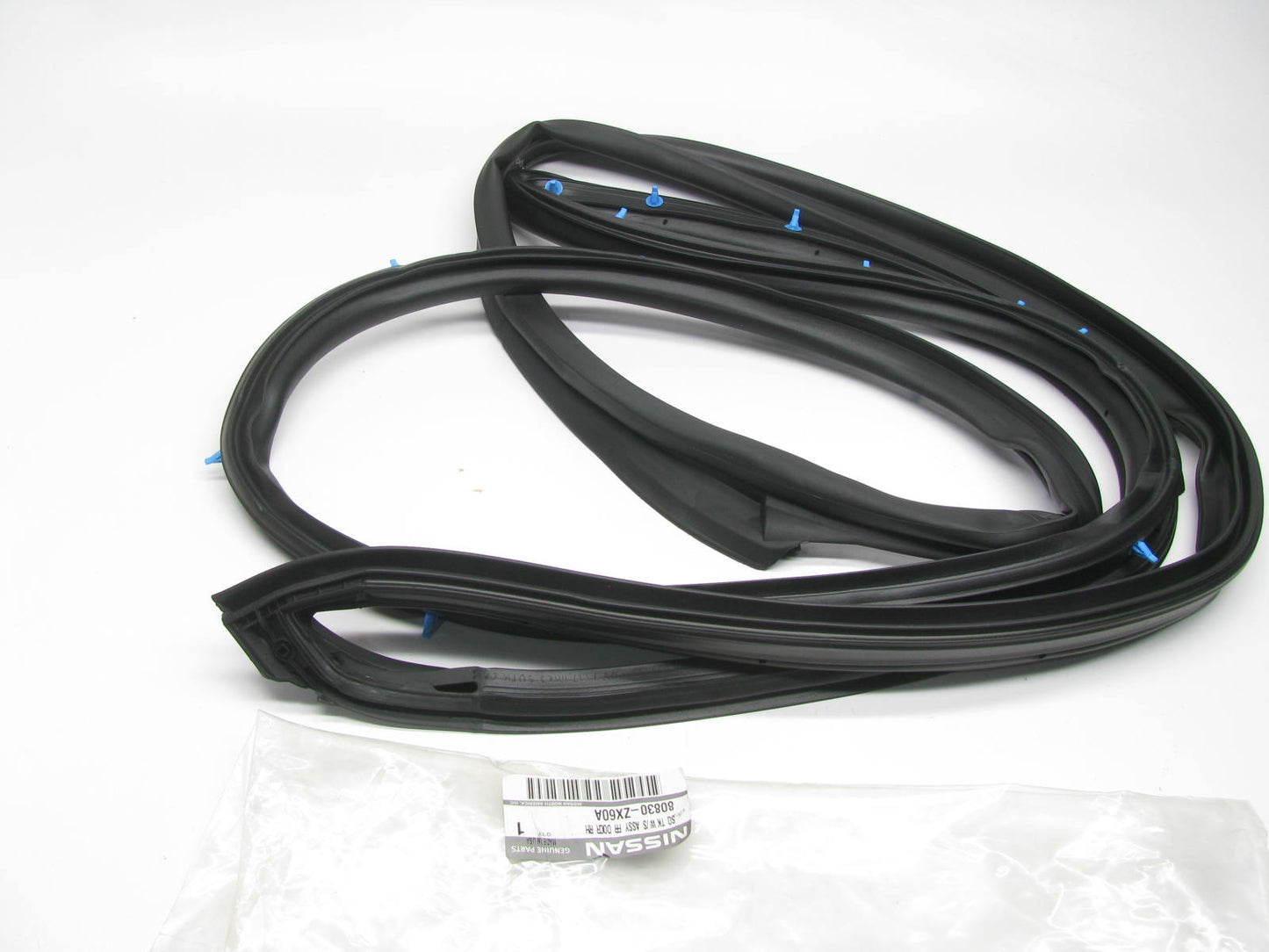 NEW Front Right Side Door Weatherstrip Seal (On Door) OEM For 13-18 Altima Sedan