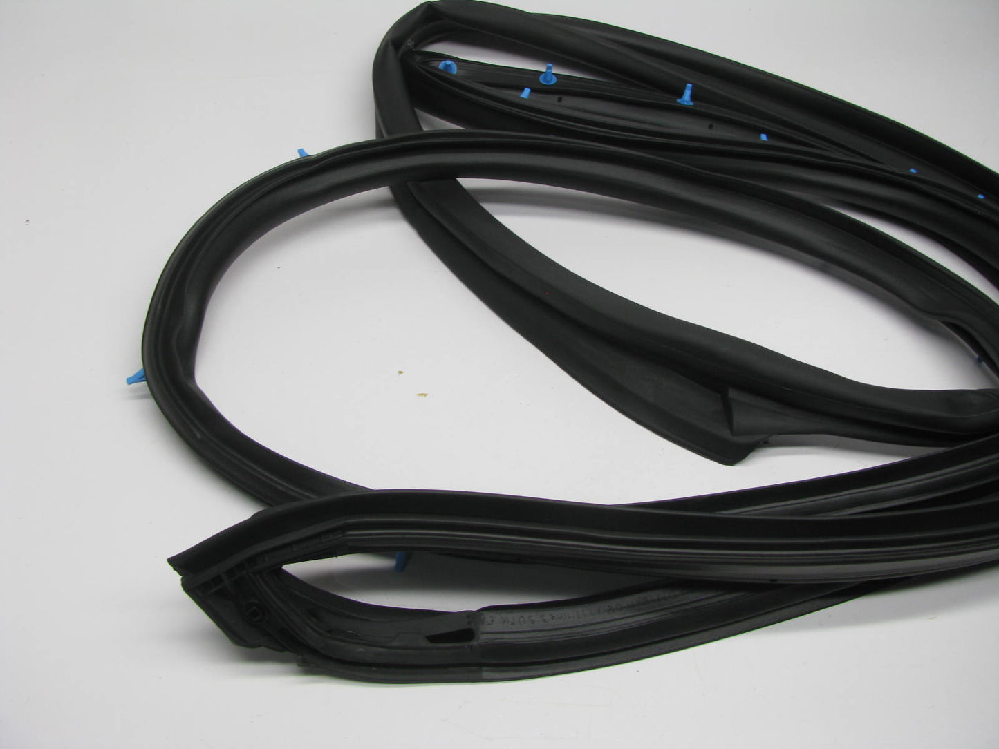 NEW Front Right Side Door Weatherstrip Seal (On Door) OEM For 13-18 Altima Sedan