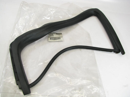 NEW - OEM 82272EA50B Rear Right Weatherstrip Seal For 2006-07 Nissan Pathfinder