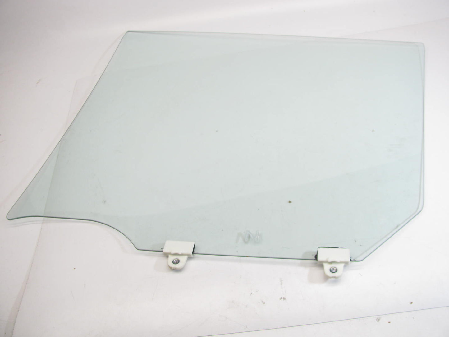 NEW - OEM GENUINE 823003NA5A REAR RIGHT Window Glass For 2011-12 Nissan Leaf