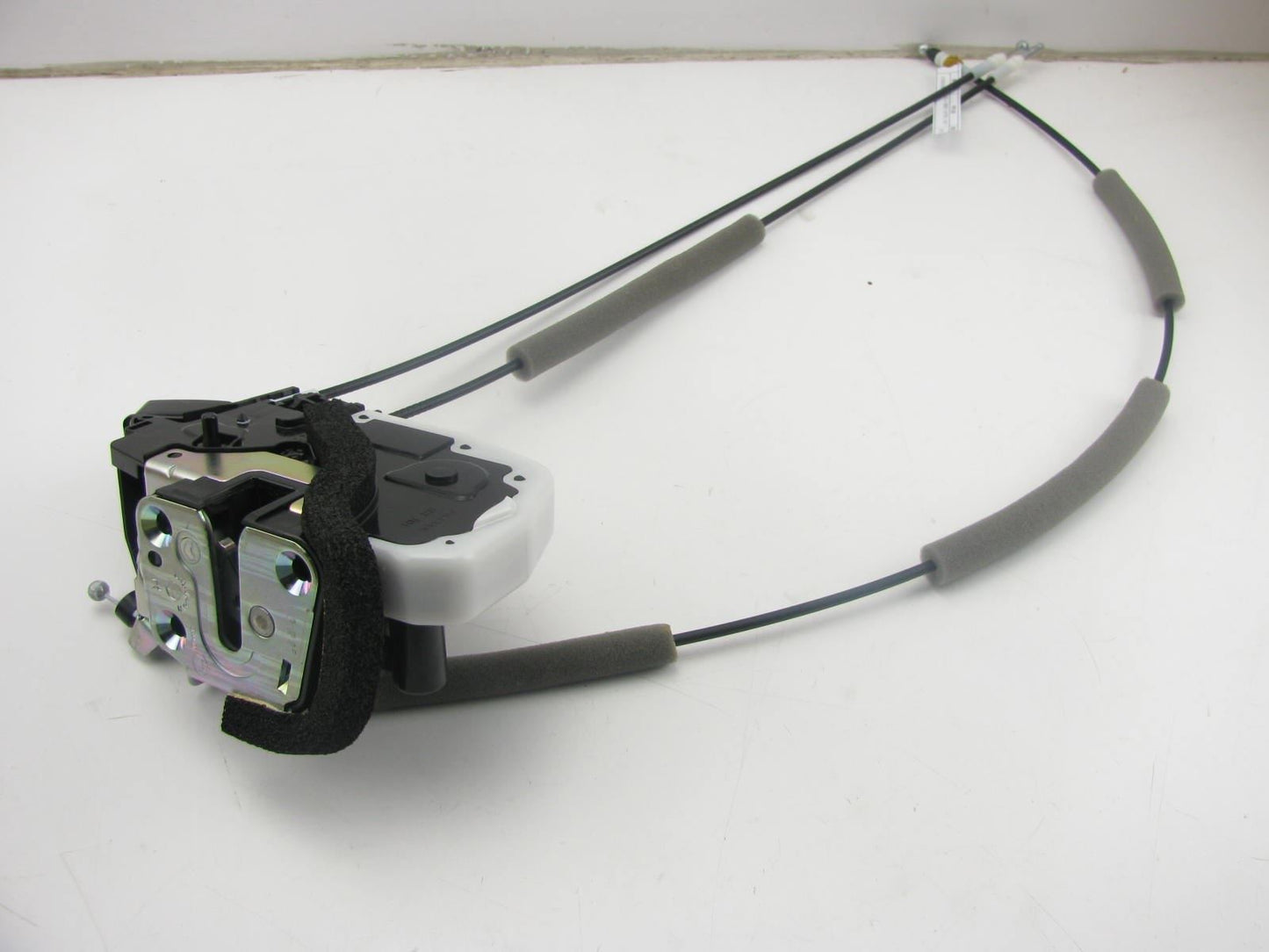 NEW GENUINE Rear Right Door Lock Latch Actuator OEM For 2012 Nissan Versa SEDAN
