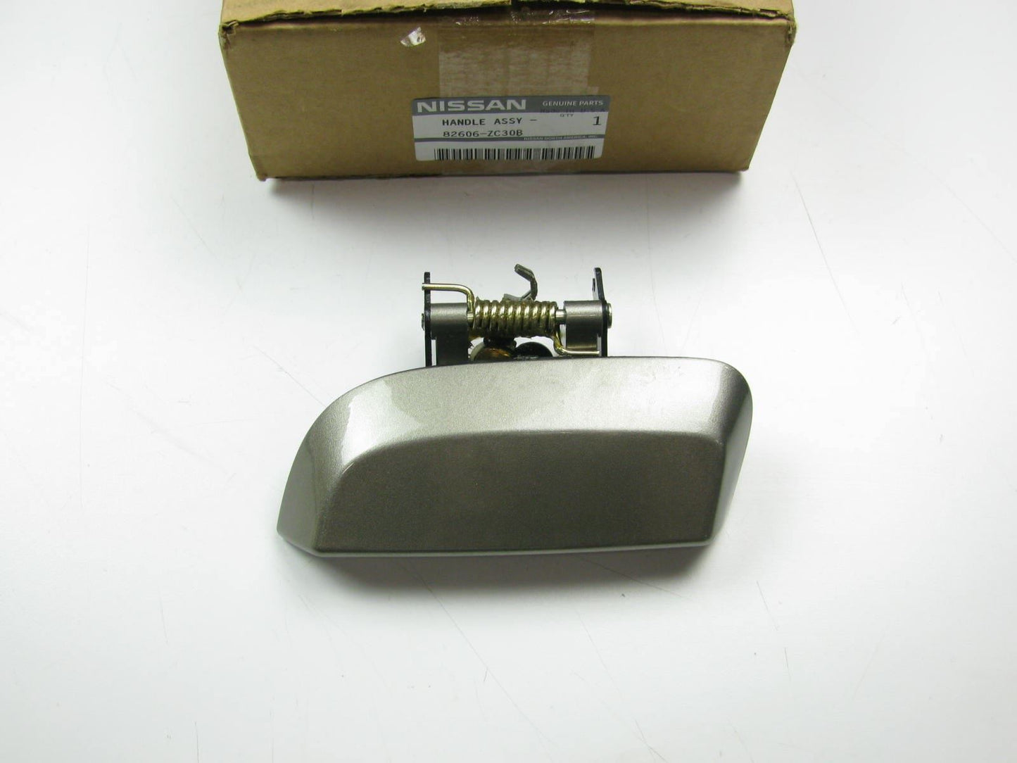 NEW Rear Passenger RIGHT Exterior Outside Door Handle OEM For 05-08 Armada, QX56