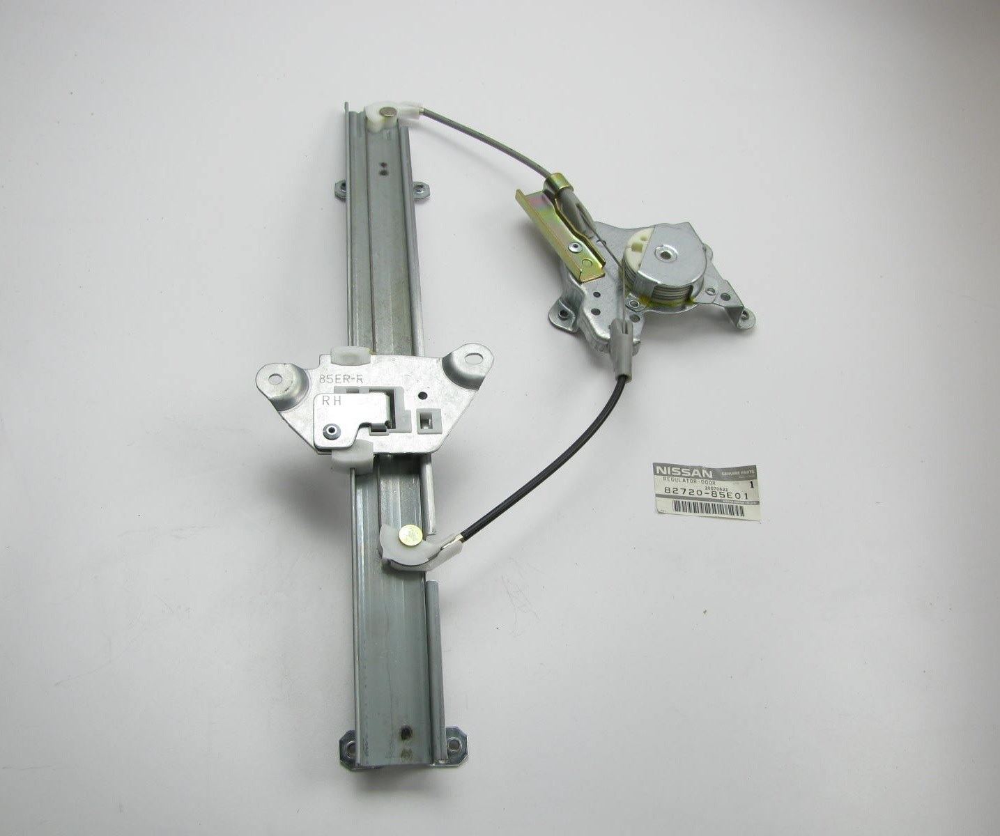 NEW GENUINE Rear Right Passengers Window Regulator OEM For 1989-94 Nissan Maxima