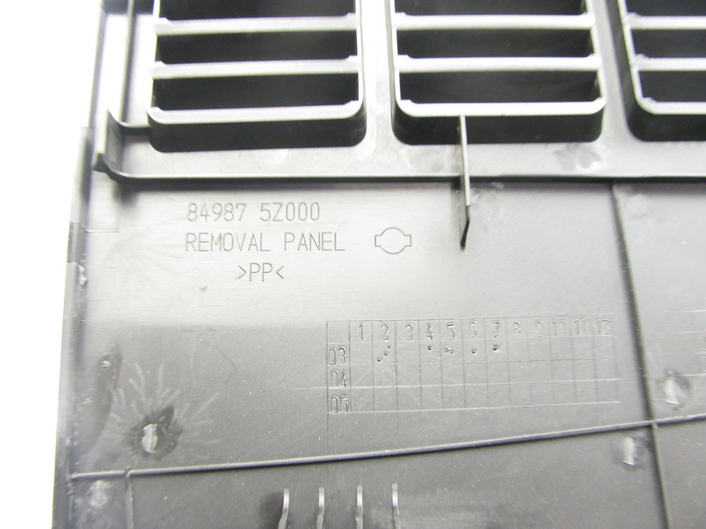New Genuine Left Side Panel Lower Tray Cover Trim For 2004-2007 Nissan Quest