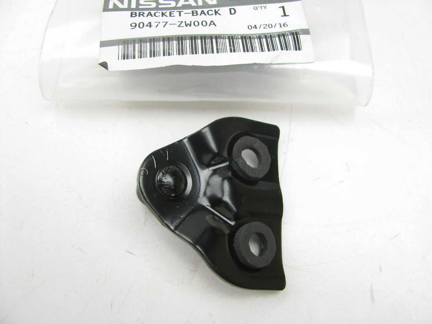 NEW REAR LEFT Liftgate Support Strut Holder LOWER Bracket OEM For Nissan