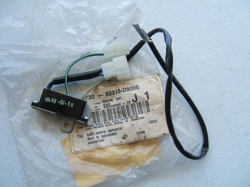 NEW - OEM 92315-D8000  A/C Thermostat Amplifier For 1980-1983 Datsun 200SX