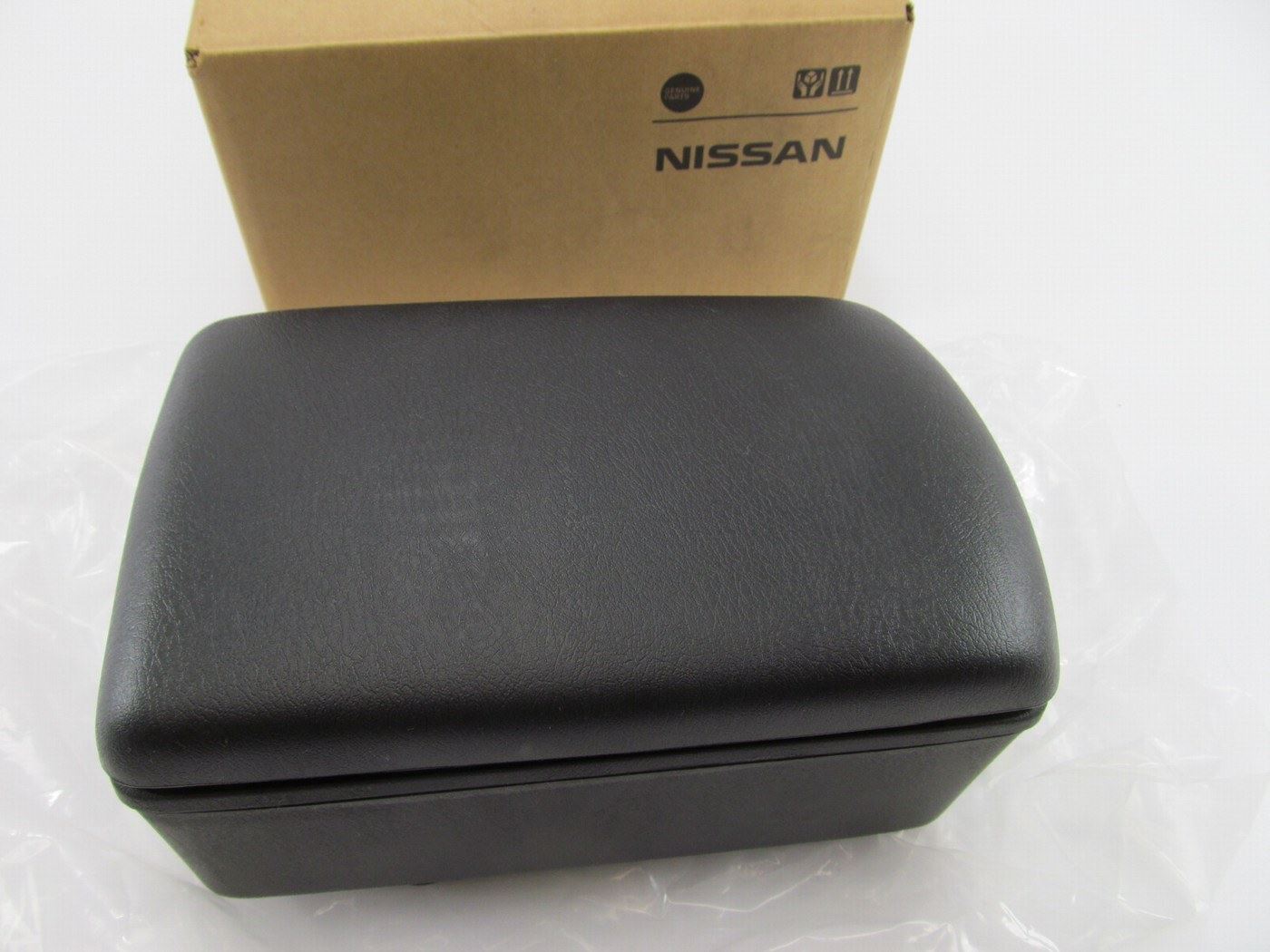 NEW - Genuine OEM For 2000-2001 Nissan Altima BLACK Center Console Armrest Lid