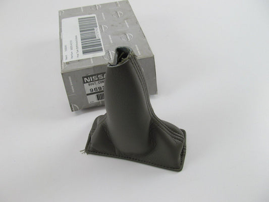 NEW OEM 96935-AC703 Auto Transmission Center Console Shifter Boot For 04-07 G35