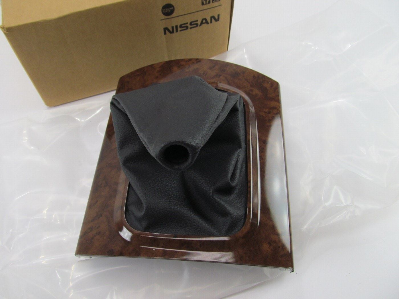 New OEM Manual Transmission Shift Boot Bezel Trim WOOD GRAIN For 02-04 Altima