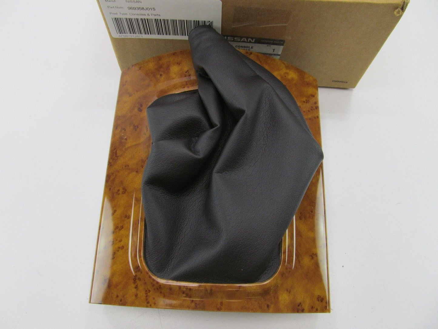 NEW GENUINE Manual Trans Shift Boot & Wood-grain Bezel OEM For 2002-2003 Altima