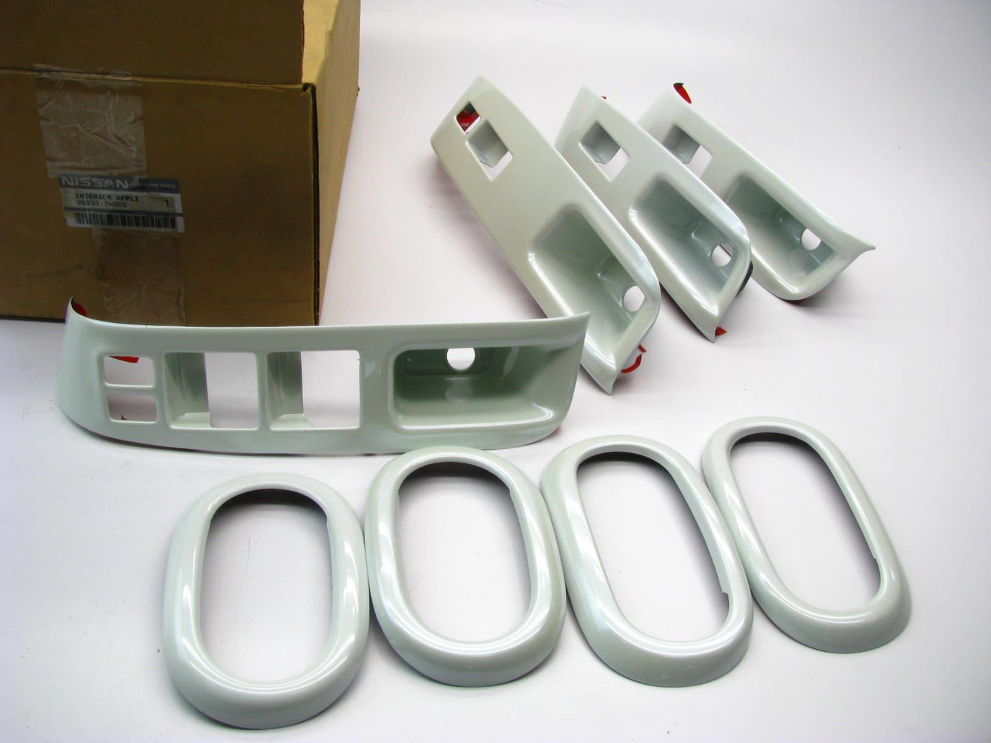 NEW - OEM Interior Door Pull Handle Trim SET For 2010-13 Nissan Cube 999G3-7W002